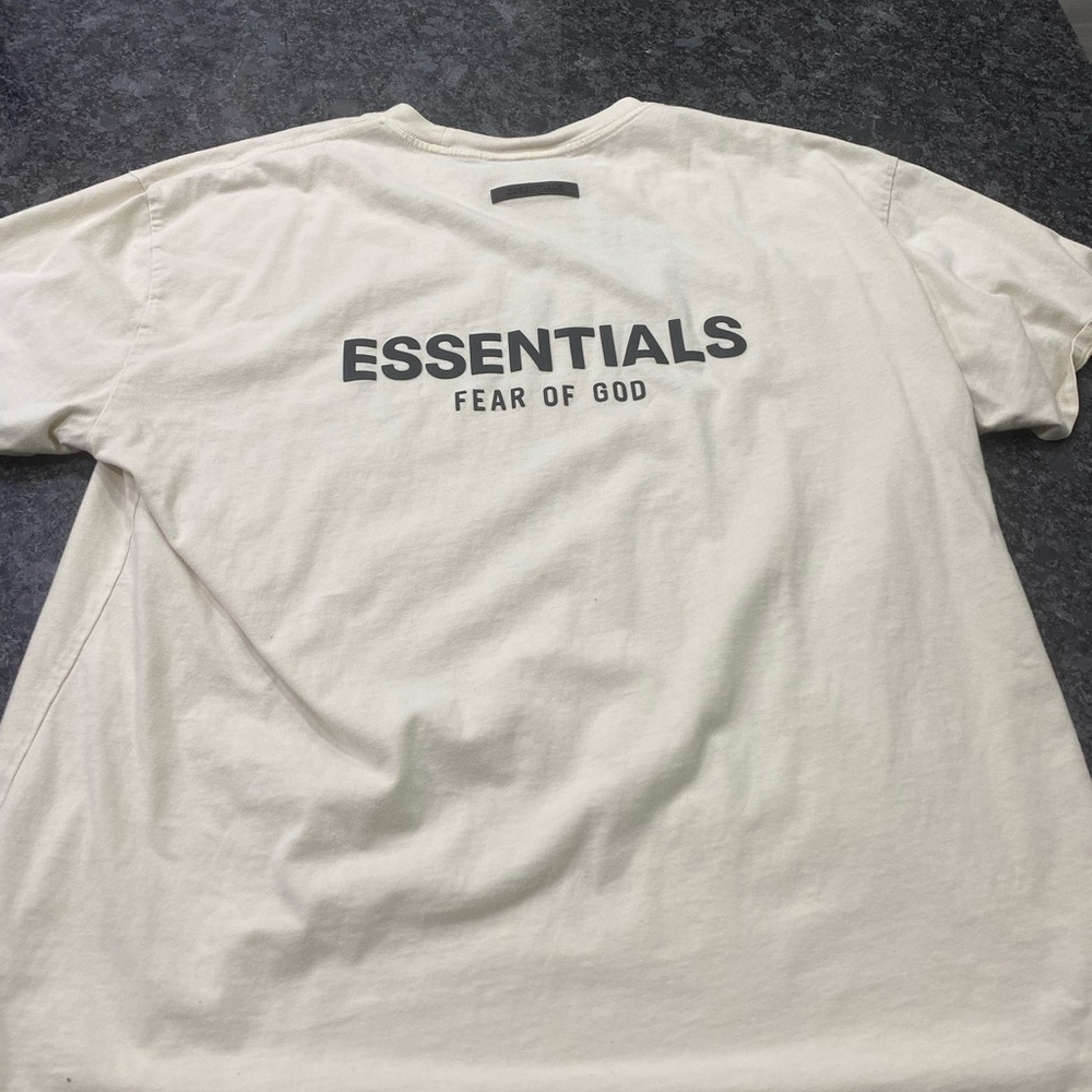 Essentials fear of god T-shirt cream color xl